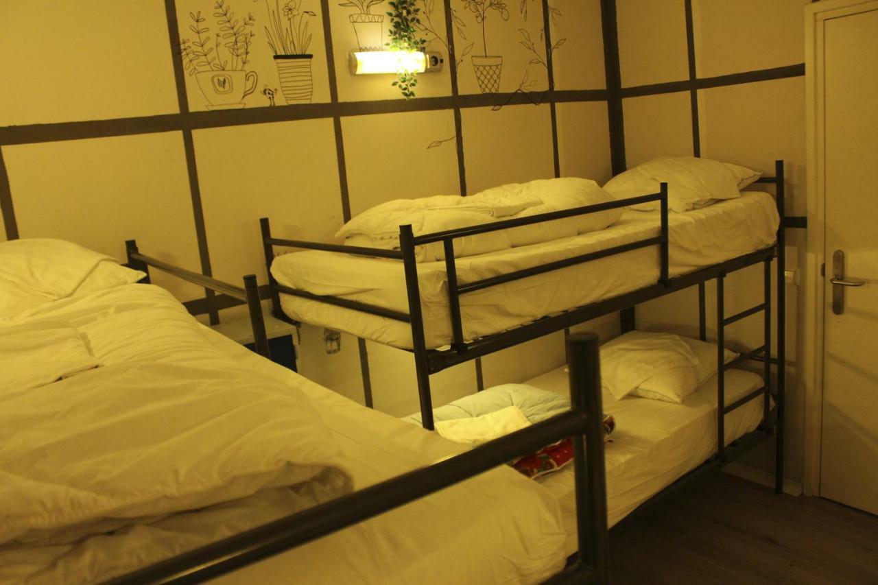 Hostel The Golden Stork Den Haag Ngoại thất bức ảnh